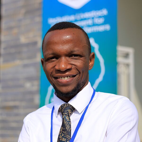 Lhwanzu Kitooke - Communications